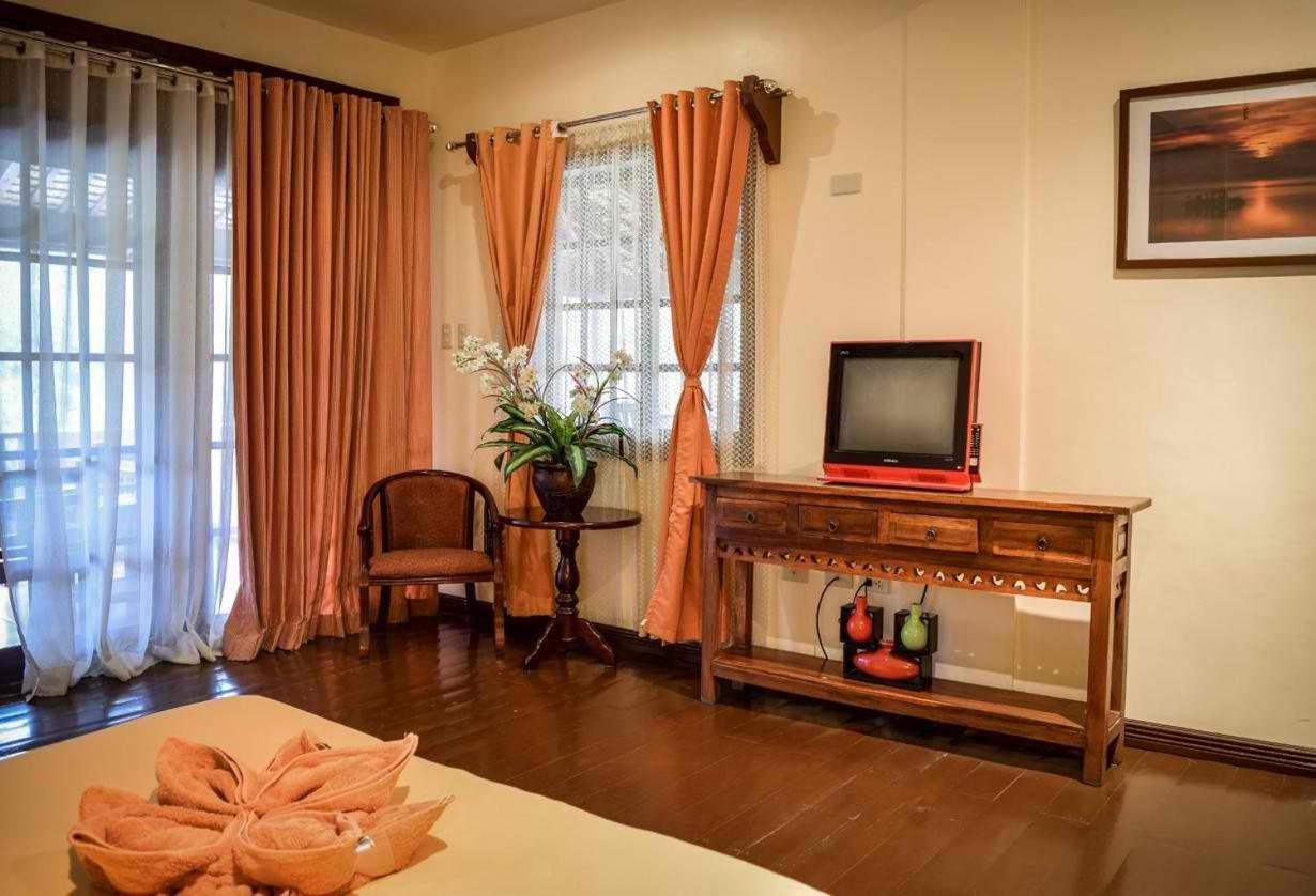 Tribal Hills Mountain Resort Пуэрто-Галера Экстерьер фото
