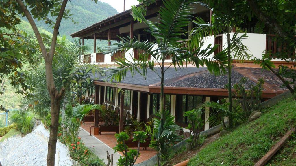 Tribal Hills Mountain Resort Пуэрто-Галера Экстерьер фото